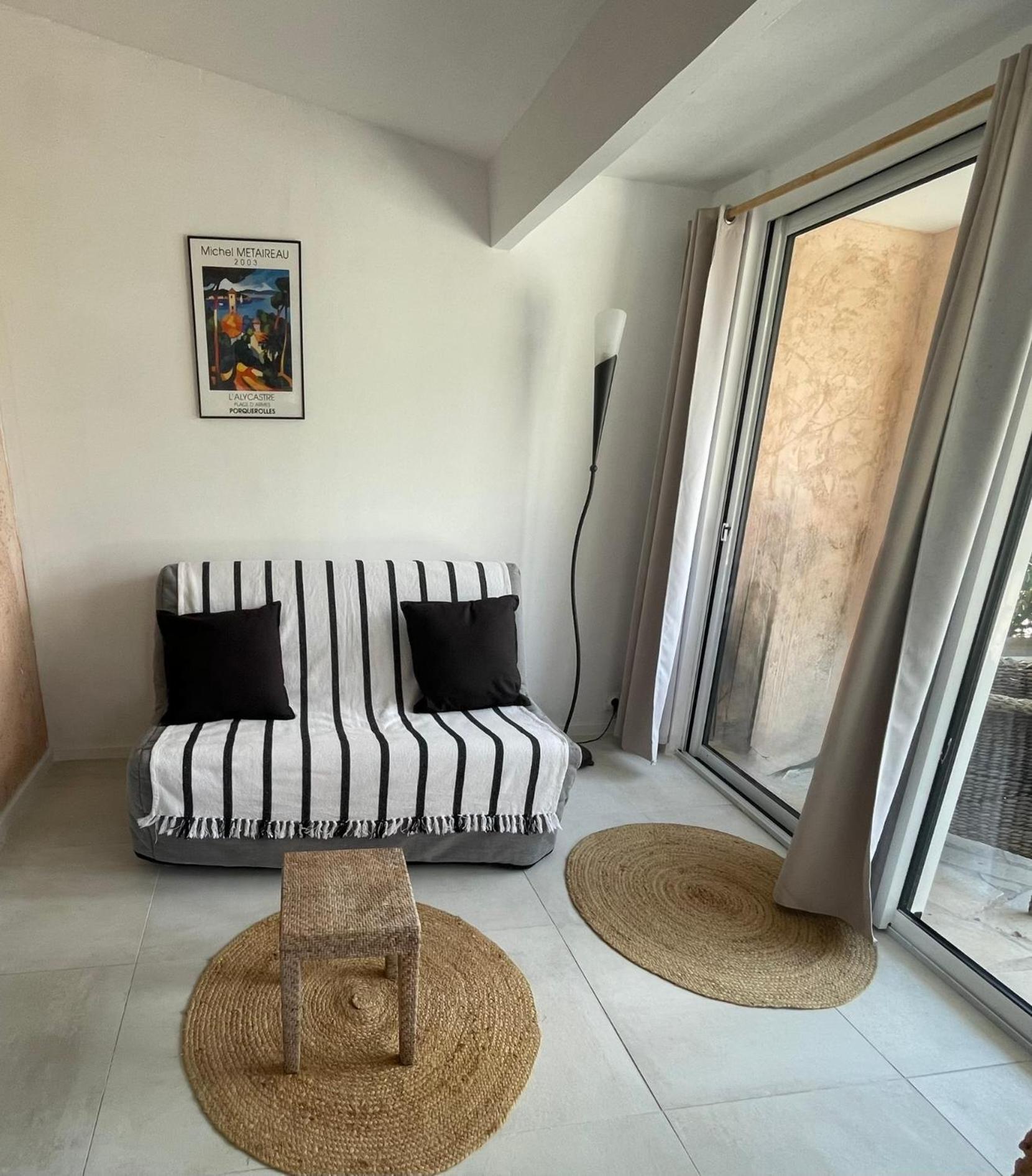 Loucasa Location *